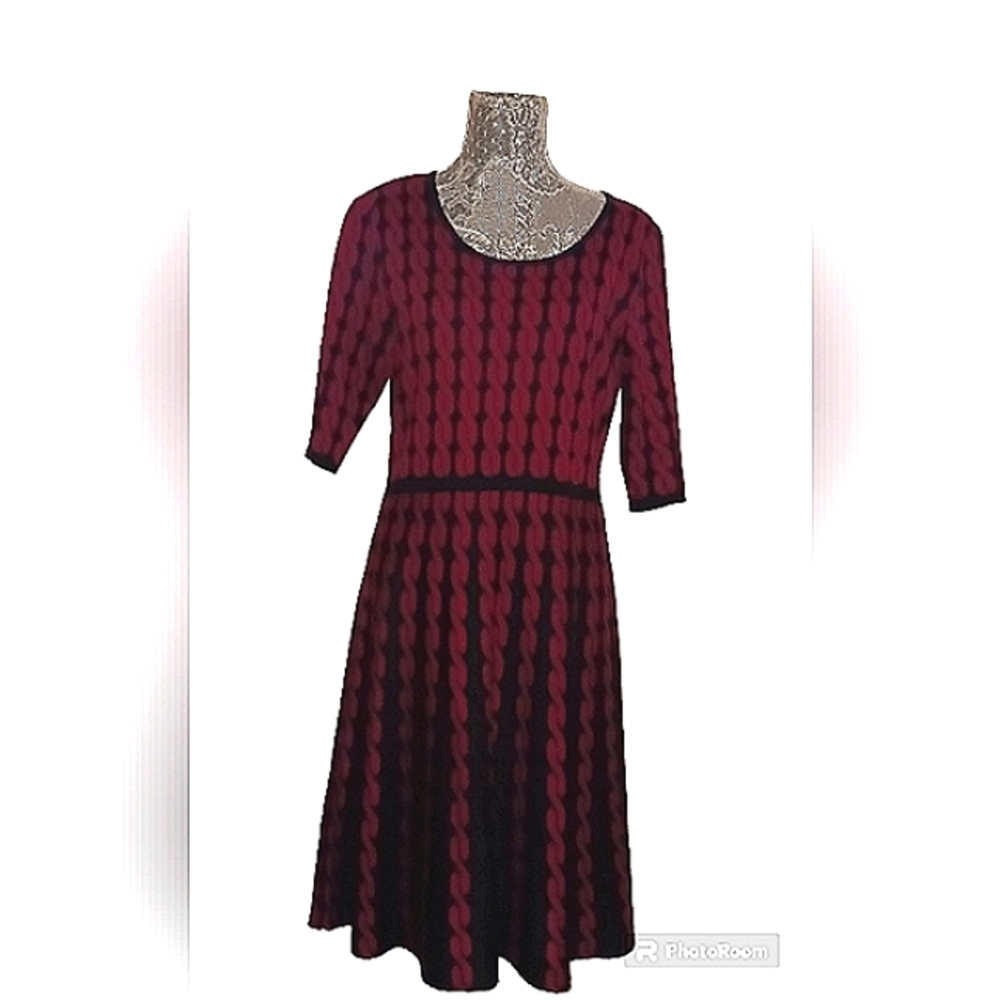 Sandra Darren Red and Black Patterned Dress